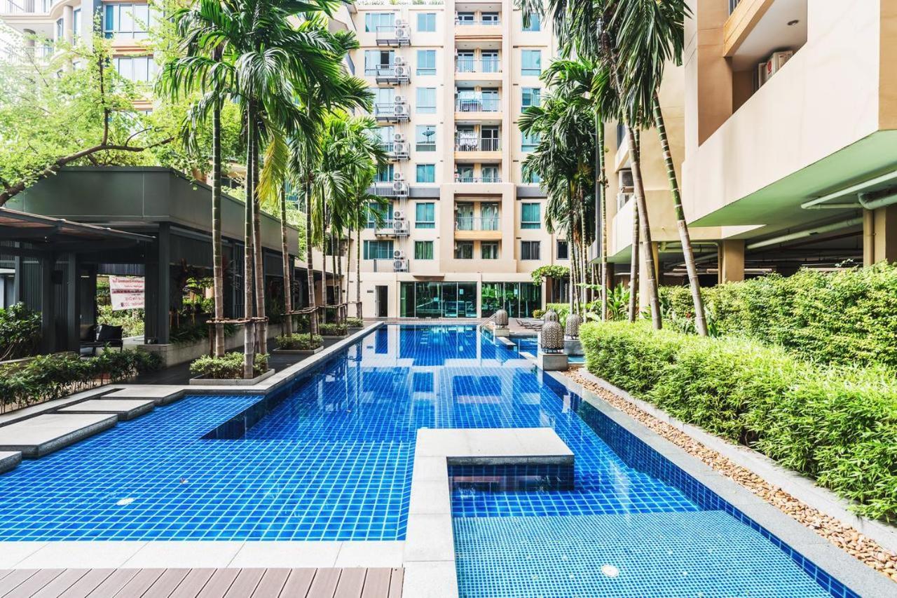 Locals Sathorn Siamese Nang Linchee Apartment Bangkok Exterior photo